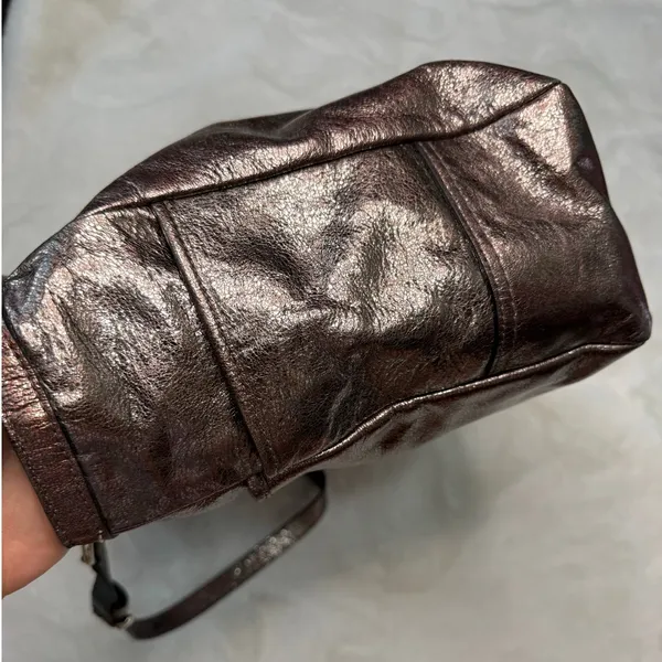 COACH Copper F17722 East West Tote - Image 4