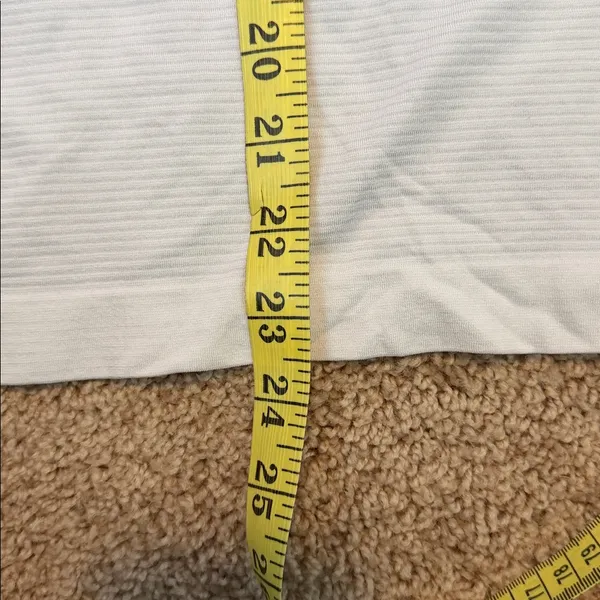 Lululemon Athletica Tank Top Size 6 - Image 8