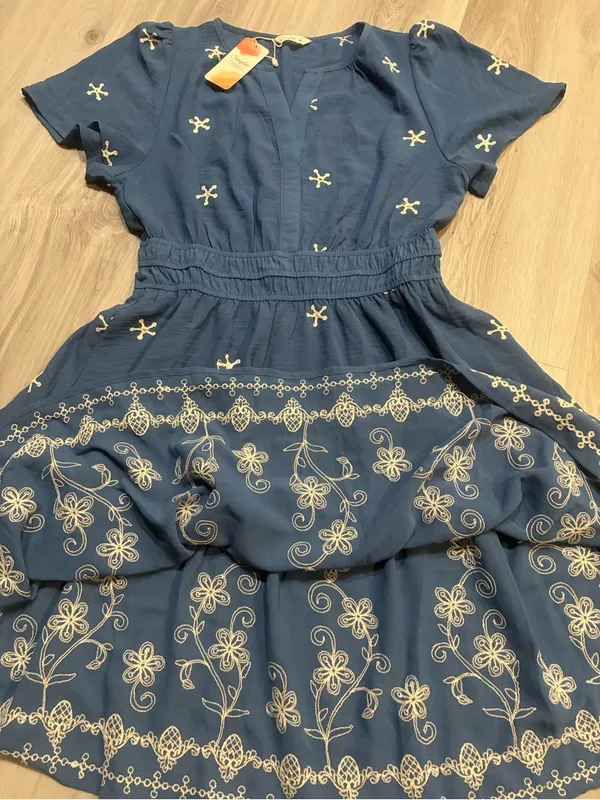 Simple Blue Short-Sleeve Embroidered Tiered Mini‎ Dress - Image 10