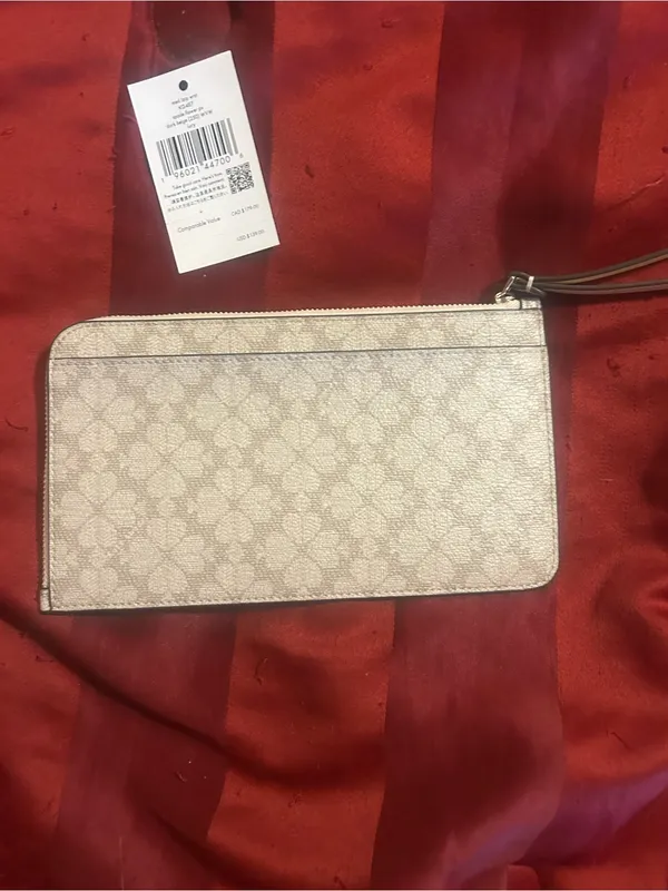 Kate spade flower dark beige wristlet - Image 4