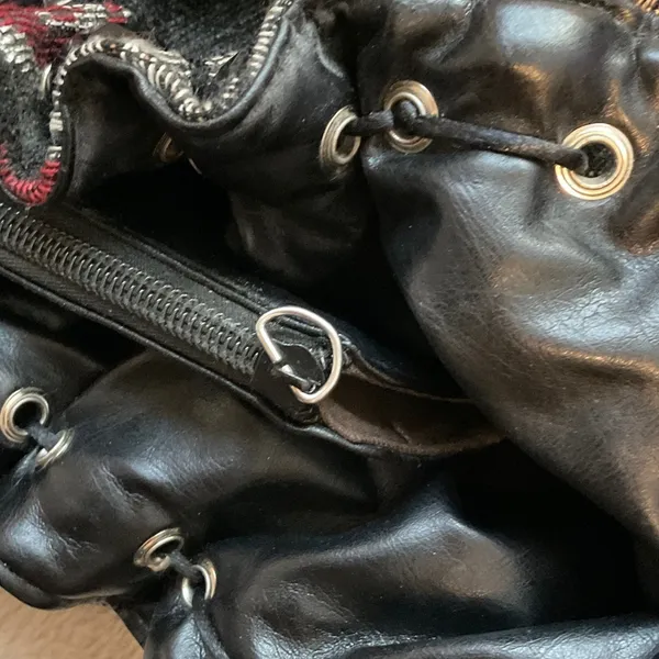 Chic Black and Silver Floral Shoulder Bag - Image 6