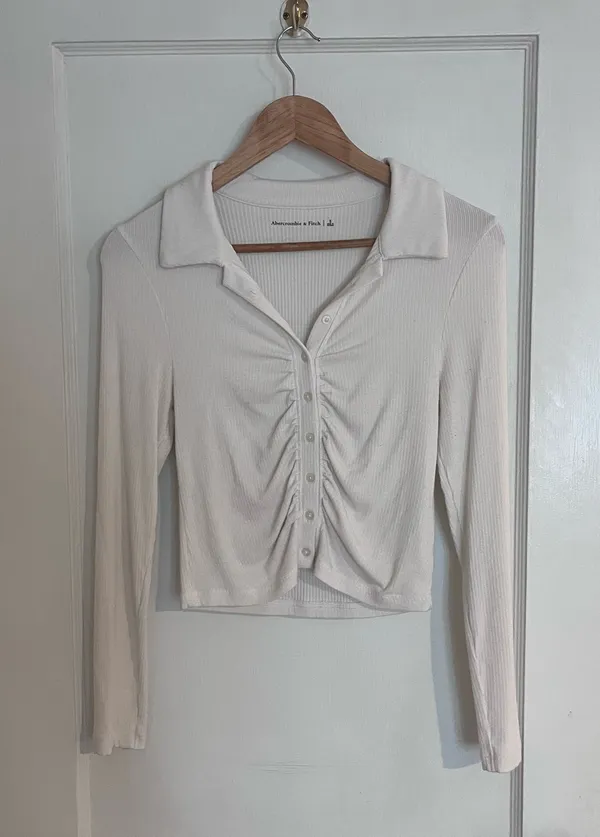 Abercrombie White Button Down Top Small - Image 4