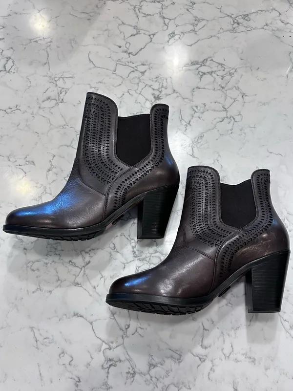 Ariat Brown Leather Womens Versant Leather Stacked Heel Ankle Boots Size 9.5‎ - Image 2