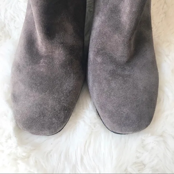 DONALD PLINER Suede Knee High Boot Chunky‎ Heel Round Toe Taupe Gray Size 6.5 - Image 5