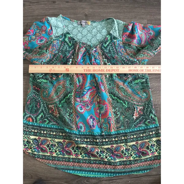 Figueroa & Flower Blue Green Paisley Lace Crochet Bell Sleeve Top 1X - Image 5