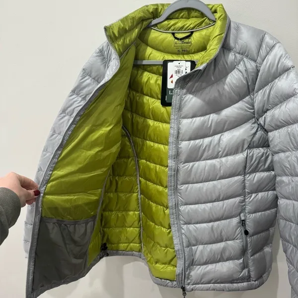 New! LL Bean Size XL Women's Ultralight 850‎ Down Jacket in Flint - Image 3