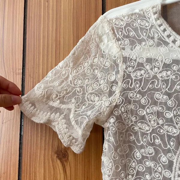 Cream White Crochet Mesh Scalloped Short Sleeve Crop Boxy Overlay T-Shirt - Image 3