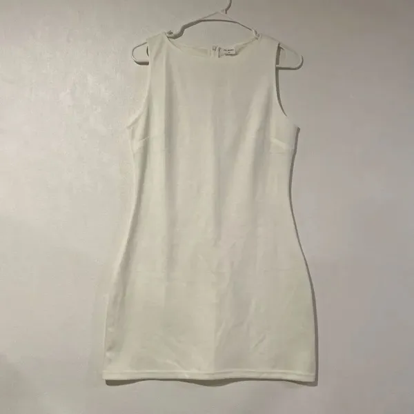 White Sleeveless Mini Dress Size M Clean Girl Minimalist Chic - Image 2