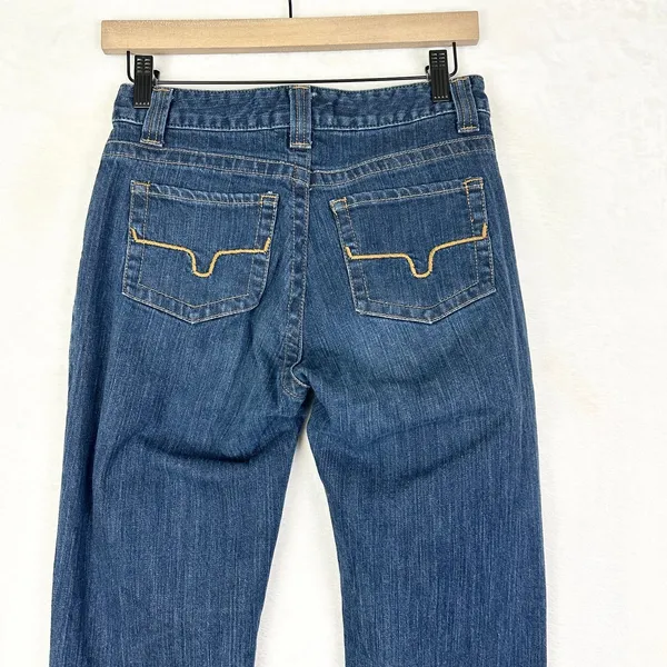 Kimes Ranch Betty Modest Bootcut Jeans Size 2/36 Mid Rise Stretch - Image 4