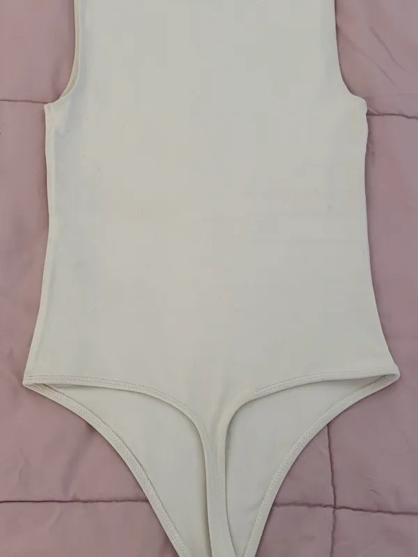 Aritzia Babaton Contour Muscle White bodysuit, size XS minimalist quiet luxury - Image 13