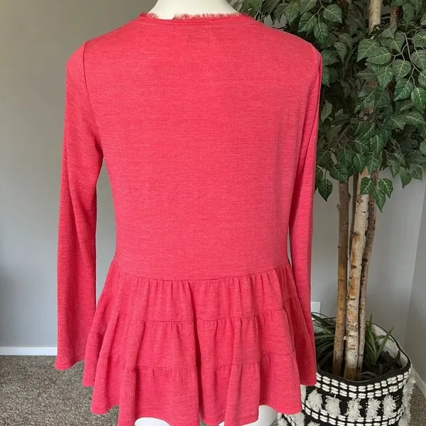 Anthro | Deletta Women's Thea‎ Pink Ruffle Peplum V-Neck Top - Image 4