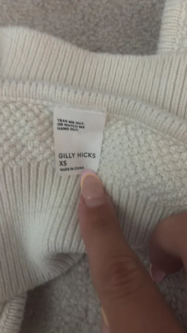 Hollister Gilly Hicks Crochet Set - Image 5