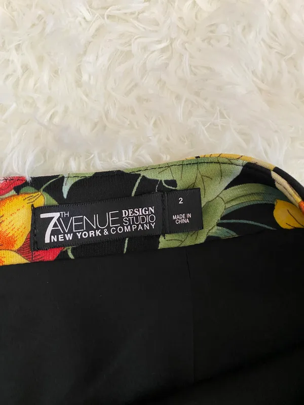 New York & Co. Floral Pencil Skirt - Image 3