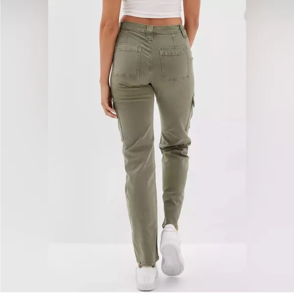 American Eagle Cargo Stretch Straight Pant in Green Size 14 Regular - Image 3