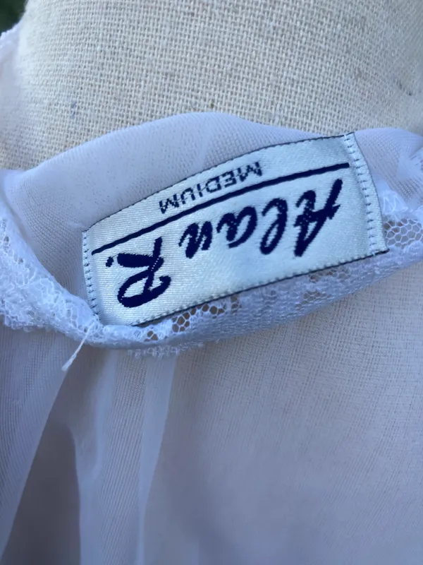 Vintage 80s Alan R. White Peignoir Nylon Chiffon Lace M Flutter Sleeves - Image 4