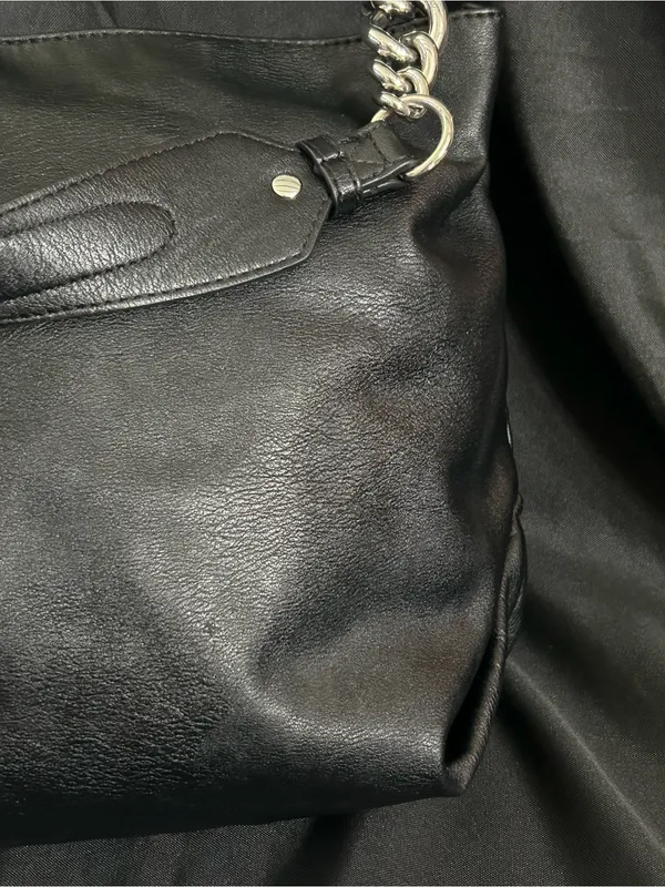 Simply Vera Vera Wang Black Shoulder Bag With Chain Strap - Image 3