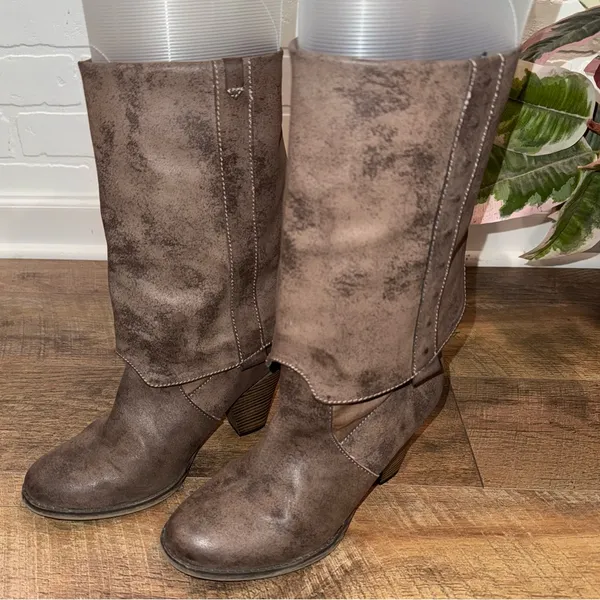 MIA Jeri Putty Taupe Brown Leather Spat Calf Height Boots - Image 4