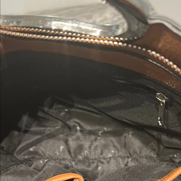 Tahari Tan Leather Women's Bag - Image 6