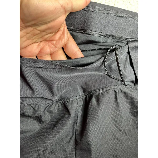On Running Women’s Focus Shorts Black Athletic Running Workout Size S - Image 11