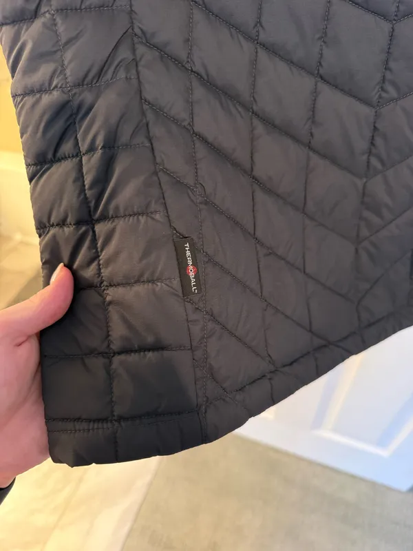 North Face Thermoball Insulated Vest - Image 5