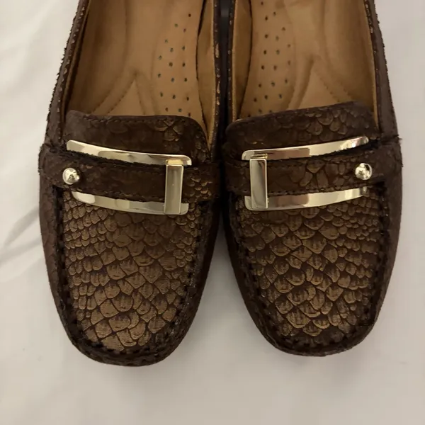 Naturalizer Gisella Loafers 6.5M Brown Metallic Snake Print Buckle Comfort Flats - Image 5