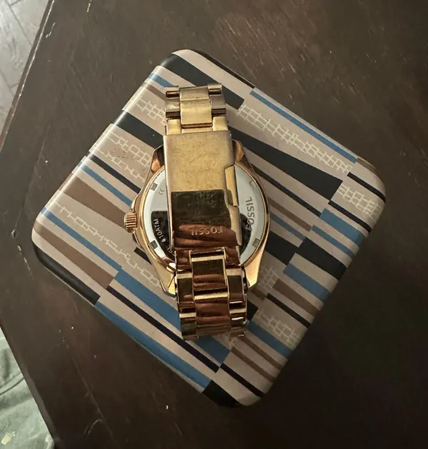 Fossil Watch - Image 2