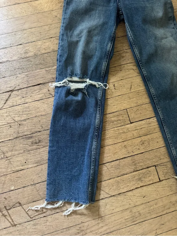 Re/Done Classic Button-Fly Distressed Women’s Jeans - Blue - Image 7