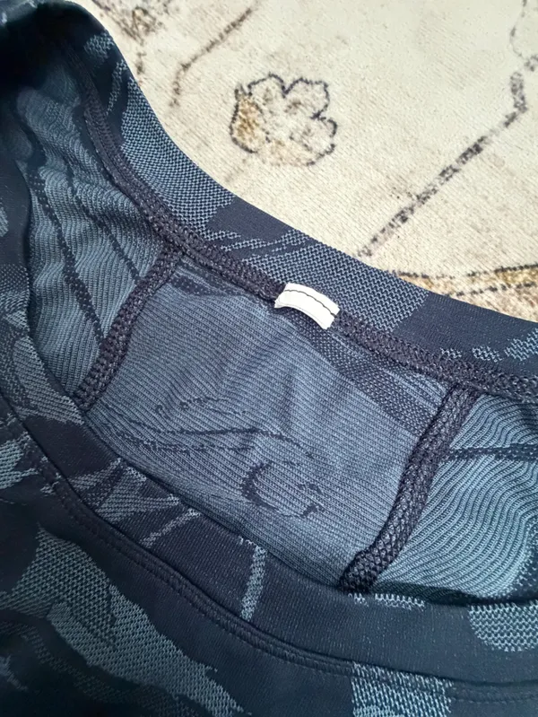 Athleta Momentum long-sleeve top - Image 7