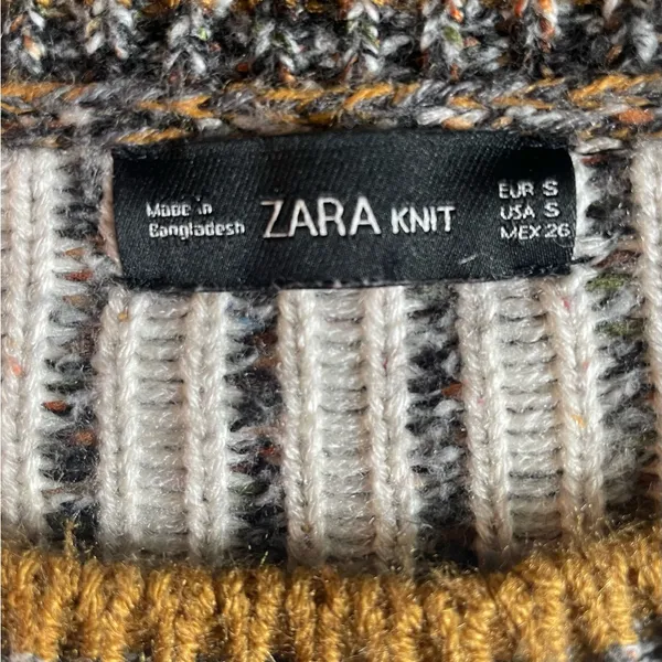ZARA Gray Marled Knit Sweater with Gold Accents - Image 5