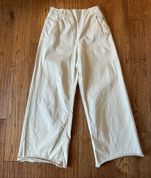 Zara high rise khaki side zip wide leg crop pant size 4 - Image 2