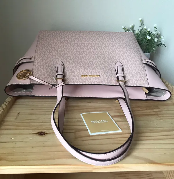 Michael Kors Purse - Image 6