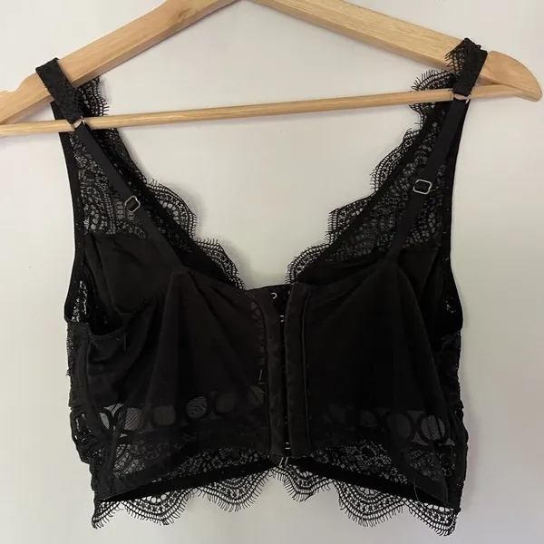 Victoria's‎ Secret black bra lace detail lingerie size M mesh back unlined cups - Image 4
