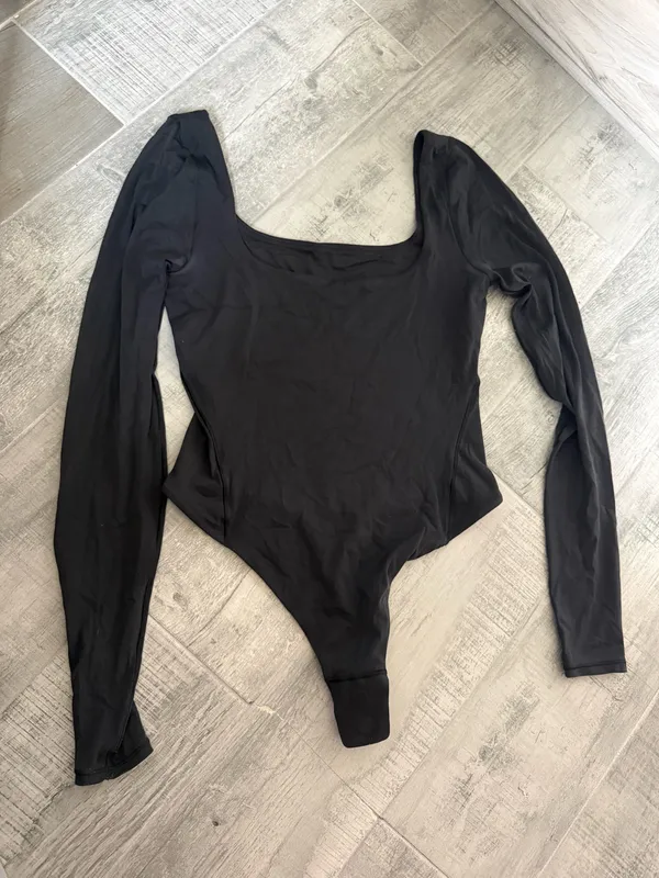 Lululemon Bodysuit Nulu Square Neck - Image 2