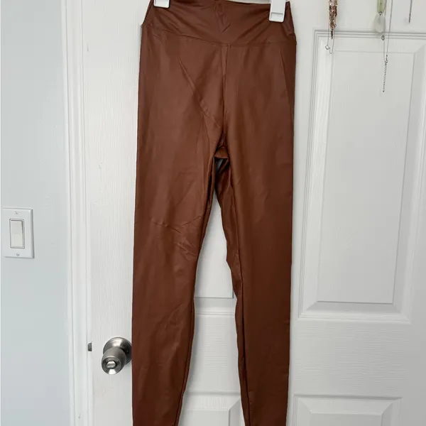 NWOT Offline Aerie Light Brown Leather High-Waisted Leggings size S - Image 3