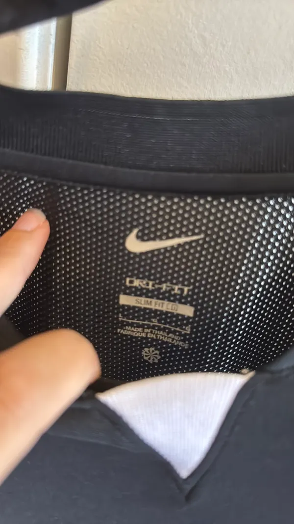 Men’s Nike Dri-Fit Shirt - Image 3