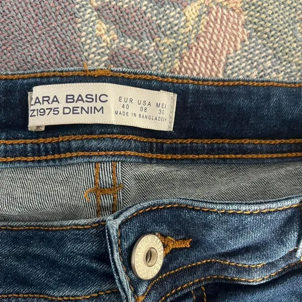 Zara basic  Women's Blue and Navy Jeans size 8 us - Image 4