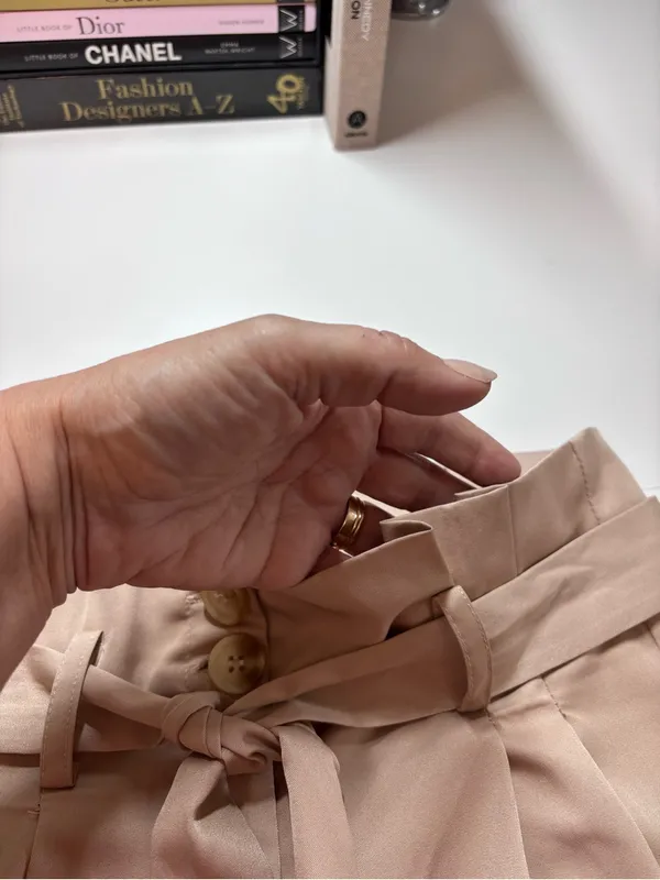SHEIN Beige High-Waist Paperbag Trousers with Tie Belt - Image 10