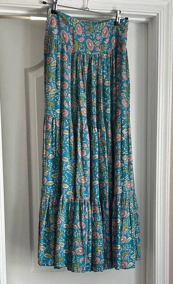 Natural Life Chic Floral Skirt in Blue and Pink Worn Once Small - Image 7