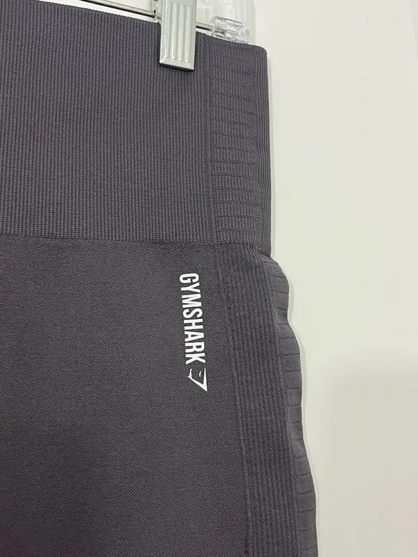 Gymshark Medium Gray Seamless Capri Leggings - Image 4