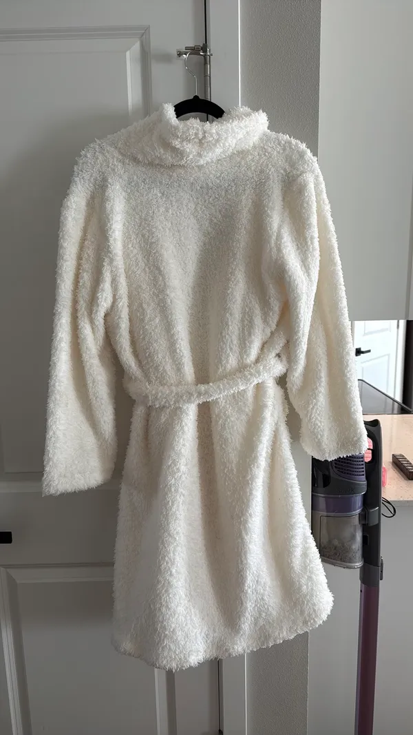 Ulta robe White - Image 5
