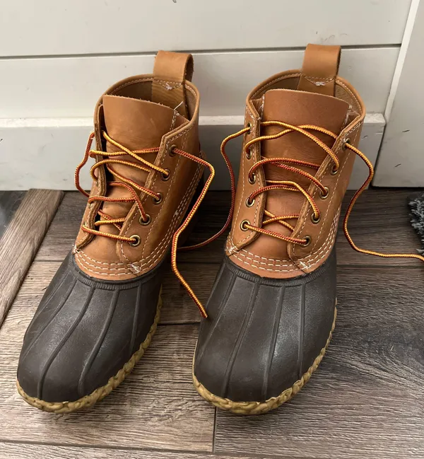 Boots - Image 2