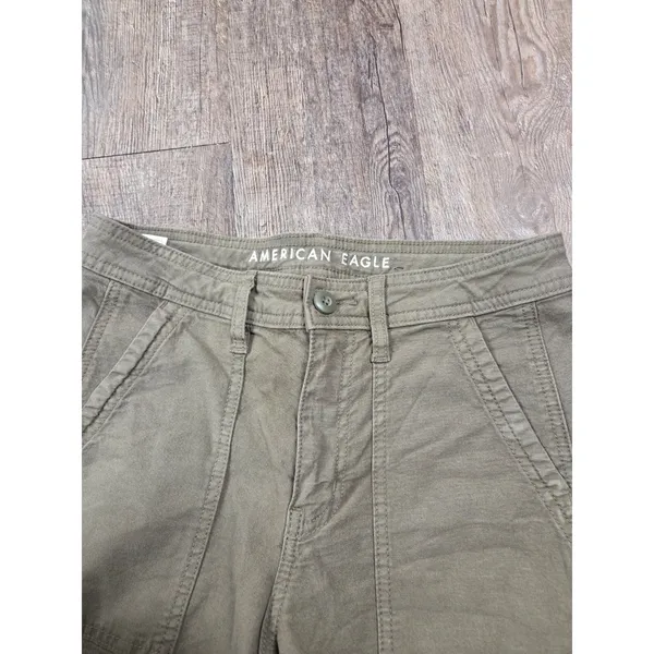 American Eagle Green Stovepipe Canvas Cuffed Straight Leg Pants Women's 2R - Image 2