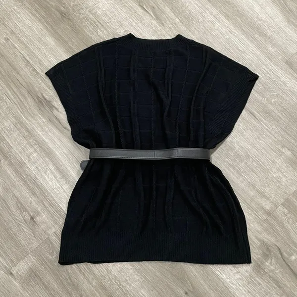 Black Sleeves Less Sweater Top Size XL - Image 2