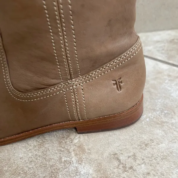 Frye Anna Leather Pull On Western Boots Tan Taupe Low Heel Mid Calf size 8M - Image 4