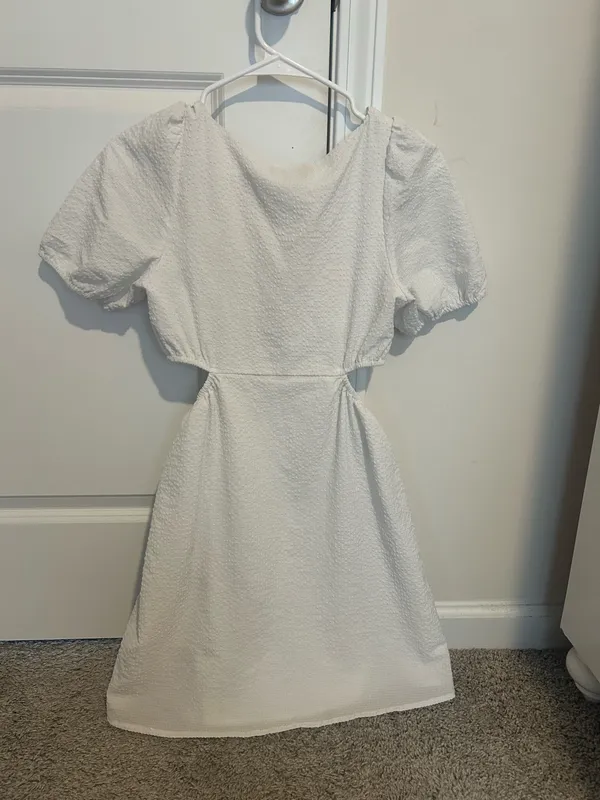 White flowy dress - Image 2