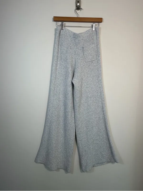 Aerie Gray Waffle Knit Wide Leg Lounge Pants Drawstring Size Small - Image 2