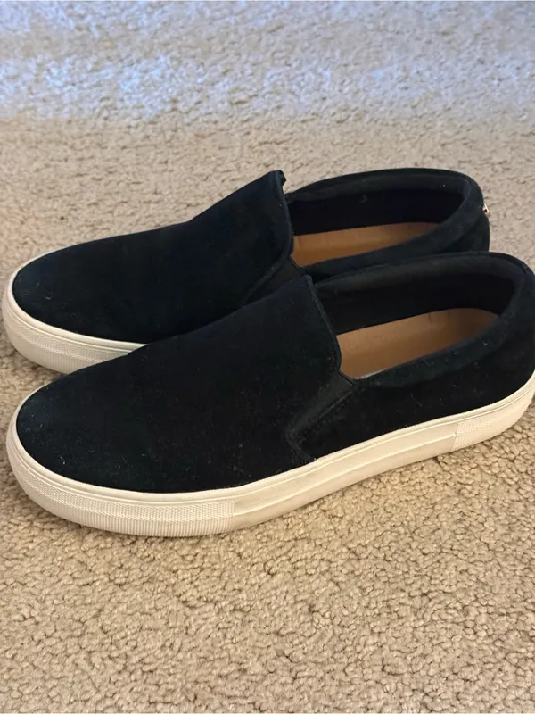Steve Madden Women’s Black Slip-On Suede Sneakers - Image 5