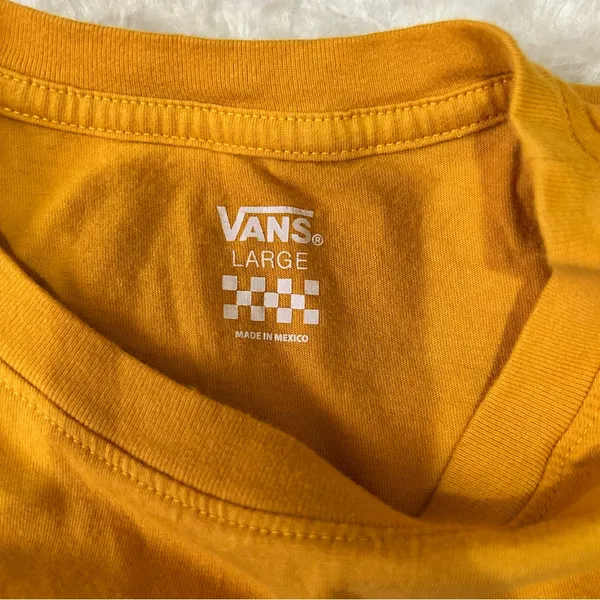 5/$30 🎈 Vans large gold logo cropped tee - Image 4