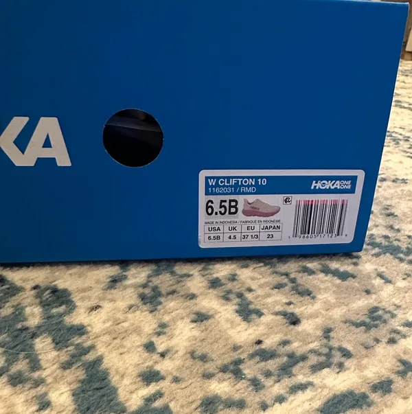 Hoka Clifton 10 Running Shoes - Image 3