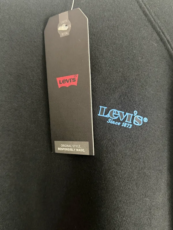 Levi’s Crewneck Sweatshirt - Image 4